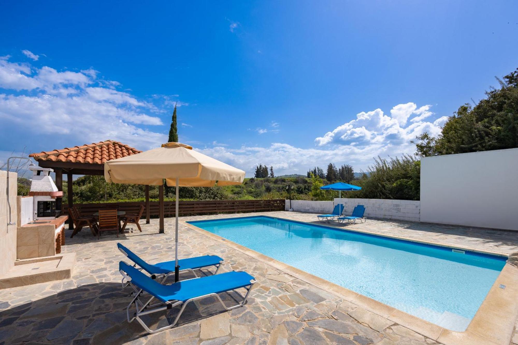 Villa Ira Finiki Lachi Exterior foto